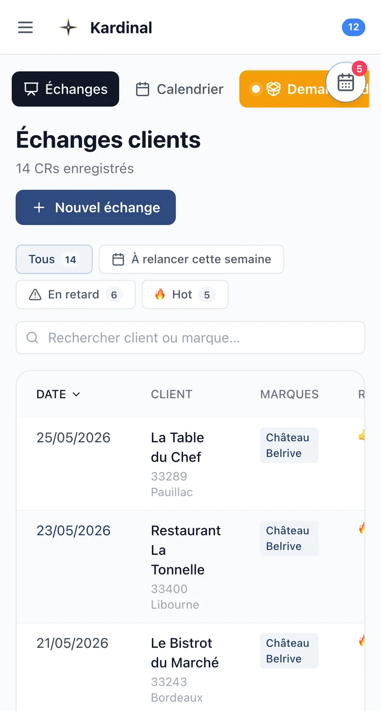 Écran des comptes-rendus clients dans l'app Kardinal sur mobile